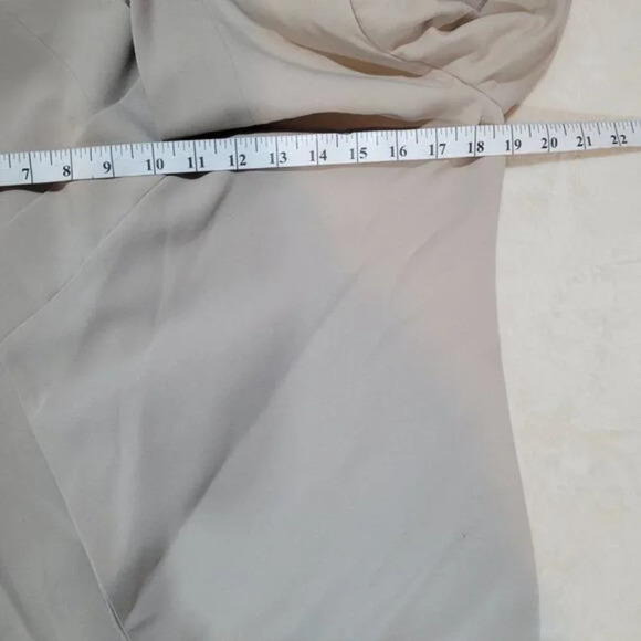 BCBGMaxAzria Abree‎ Jacket in Pumice - Size Extra Small - Picture 8 of 10